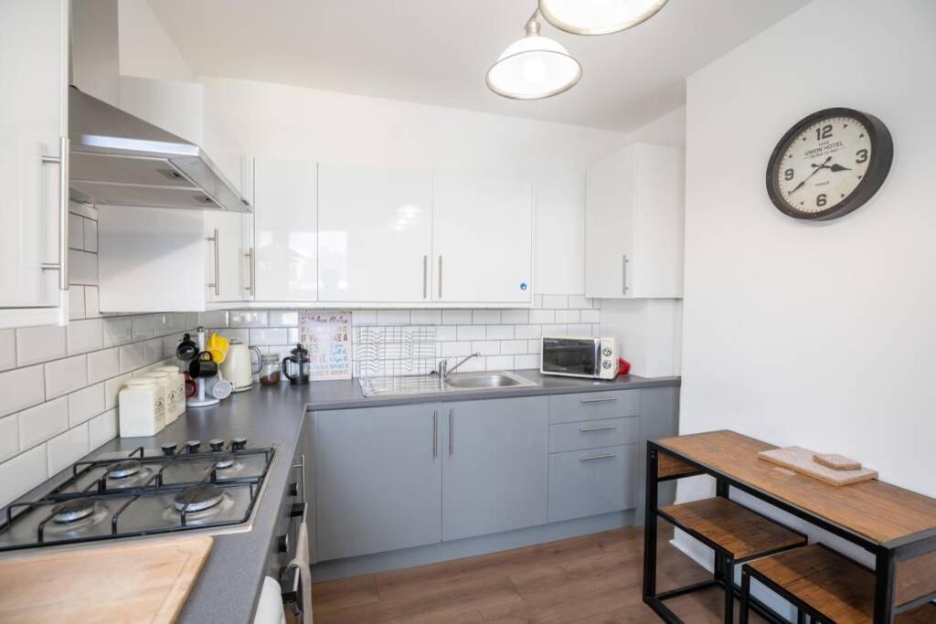 Phenix Central - Huge 3 Bed, Super Equipped Apartment. 카디프 외부 사진
